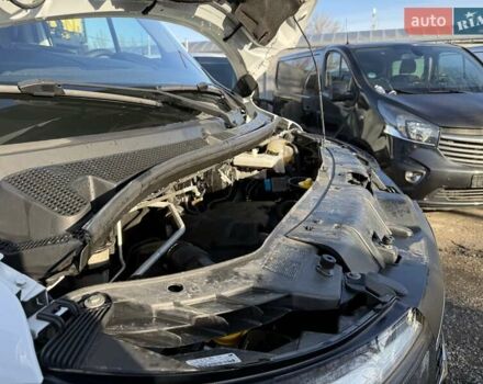 Белый Рено Мастер, объемом двигателя 2.3 л и пробегом 250 тыс. км за 19999 $, фото 44 на Automoto.ua