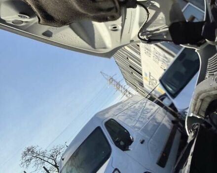 Белый Рено Мастер, объемом двигателя 2.3 л и пробегом 250 тыс. км за 19999 $, фото 46 на Automoto.ua