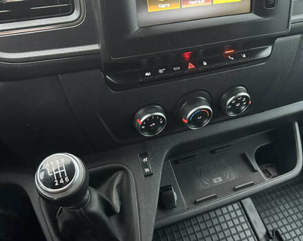 Белый Рено Мастер, объемом двигателя 2.3 л и пробегом 130 тыс. км за 23500 $, фото 11 на Automoto.ua