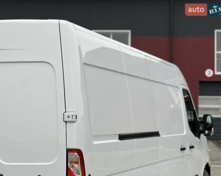 Белый Рено Мастер, объемом двигателя 2.3 л и пробегом 233 тыс. км за 17900 $, фото 70 на Automoto.ua