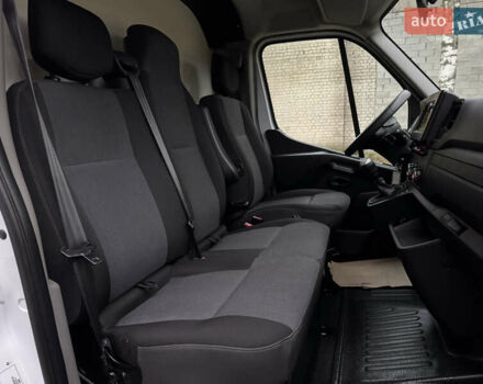 Белый Рено Мастер, объемом двигателя 2.3 л и пробегом 66 тыс. км за 25800 $, фото 49 на Automoto.ua