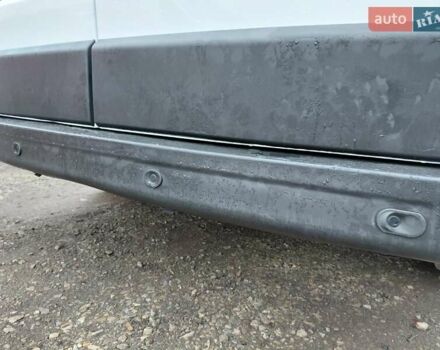 Белый Рено Мастер, объемом двигателя 2.3 л и пробегом 216 тыс. км за 20000 $, фото 70 на Automoto.ua