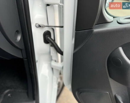 Білий Рено Мастєр, об'ємом двигуна 2.3 л та пробігом 267 тис. км за 21500 $, фото 56 на Automoto.ua