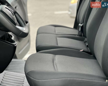 Белый Рено Мастер, объемом двигателя 2.3 л и пробегом 233 тыс. км за 17900 $, фото 87 на Automoto.ua