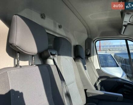 Белый Рено Мастер, объемом двигателя 2.3 л и пробегом 250 тыс. км за 19999 $, фото 29 на Automoto.ua