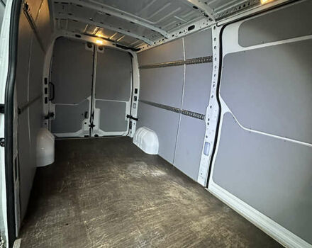 Белый Рено Мастер, объемом двигателя 2.3 л и пробегом 130 тыс. км за 23500 $, фото 17 на Automoto.ua