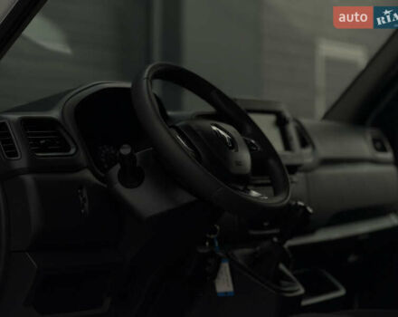 Белый Рено Мастер, объемом двигателя 2.3 л и пробегом 177 тыс. км за 20900 $, фото 40 на Automoto.ua