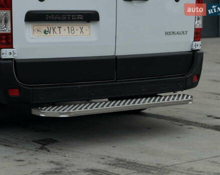 Белый Рено Мастер, объемом двигателя 2.3 л и пробегом 177 тыс. км за 20900 $, фото 28 на Automoto.ua