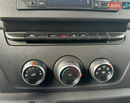 Белый Рено Мастер, объемом двигателя 2.3 л и пробегом 240 тыс. км за 18500 $, фото 67 на Automoto.ua