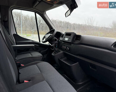 Білий Рено Мастєр, об'ємом двигуна 2.3 л та пробігом 98 тис. км за 27300 $, фото 52 на Automoto.ua