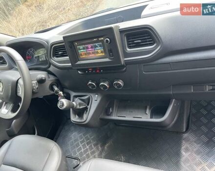 Белый Рено Мастер, объемом двигателя 2.3 л и пробегом 180 тыс. км за 22000 $, фото 33 на Automoto.ua