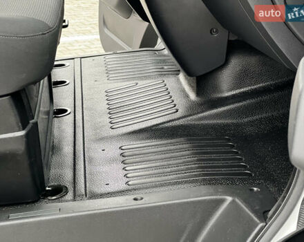 Белый Рено Мастер, объемом двигателя 2.3 л и пробегом 233 тыс. км за 17900 $, фото 105 на Automoto.ua