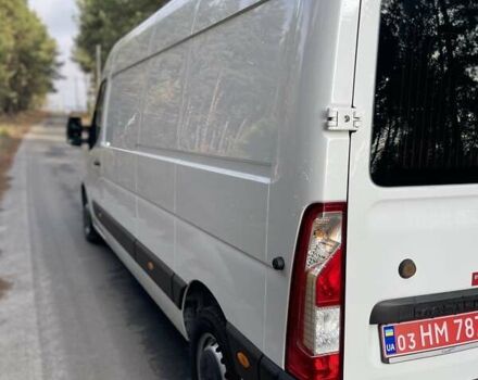 Белый Рено Мастер, объемом двигателя 2.3 л и пробегом 180 тыс. км за 22000 $, фото 2 на Automoto.ua