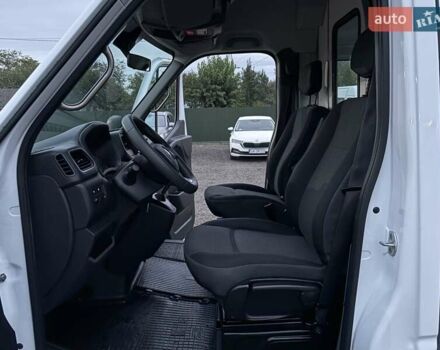 Белый Рено Мастер, объемом двигателя 2.3 л и пробегом 223 тыс. км за 17200 $, фото 23 на Automoto.ua