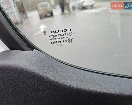 Білий Рено Мастєр, об'ємом двигуна 2.3 л та пробігом 217 тис. км за 18900 $, фото 54 на Automoto.ua