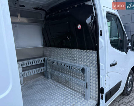 Белый Рено Мастер, объемом двигателя 0 л и пробегом 252 тыс. км за 18800 $, фото 75 на Automoto.ua