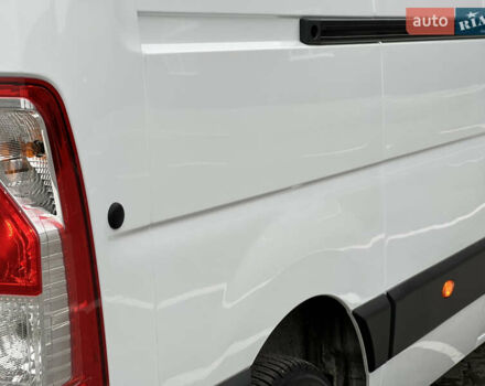 Белый Рено Мастер, объемом двигателя 2.3 л и пробегом 233 тыс. км за 17900 $, фото 71 на Automoto.ua