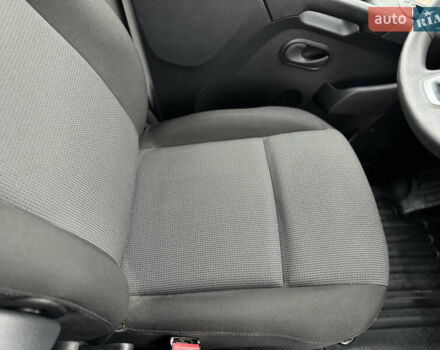 Білий Рено Мастєр, об'ємом двигуна 2.3 л та пробігом 267 тис. км за 21500 $, фото 73 на Automoto.ua