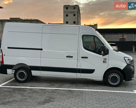 Білий Рено Мастєр, об'ємом двигуна 2.3 л та пробігом 171 тис. км за 18800 $, фото 5 на Automoto.ua