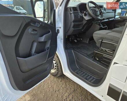 Белый Рено Мастер, объемом двигателя 2.3 л и пробегом 179 тыс. км за 18900 $, фото 56 на Automoto.ua