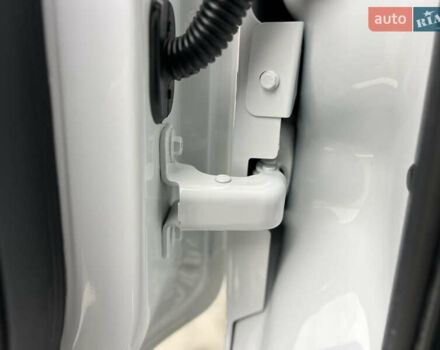 Белый Рено Мастер, объемом двигателя 2.3 л и пробегом 233 тыс. км за 17900 $, фото 130 на Automoto.ua