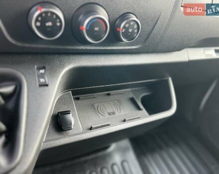 Белый Рено Мастер, объемом двигателя 2.3 л и пробегом 164 тыс. км за 19450 $, фото 42 на Automoto.ua