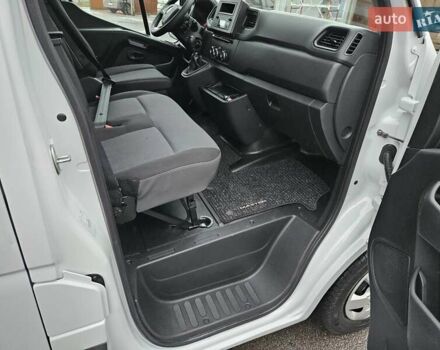 Білий Рено Мастєр, об'ємом двигуна 2.3 л та пробігом 217 тис. км за 18900 $, фото 46 на Automoto.ua