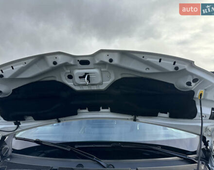 Белый Рено Мастер, объемом двигателя 2.3 л и пробегом 240 тыс. км за 18500 $, фото 93 на Automoto.ua