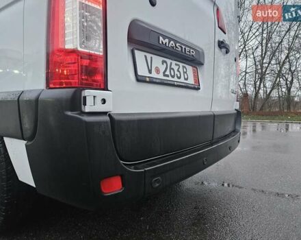Белый Рено Мастер, объемом двигателя 2.3 л и пробегом 184 тыс. км за 18300 $, фото 22 на Automoto.ua