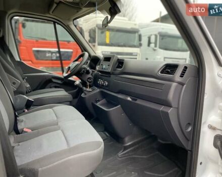 Білий Рено Мастєр, об'ємом двигуна 2.3 л та пробігом 245 тис. км за 17750 $, фото 36 на Automoto.ua