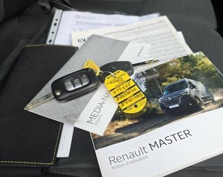 Белый Рено Мастер, объемом двигателя 2.3 л и пробегом 206 тыс. км за 21000 $, фото 39 на Automoto.ua