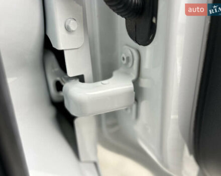 Белый Рено Мастер, объемом двигателя 2.3 л и пробегом 233 тыс. км за 17900 $, фото 128 на Automoto.ua