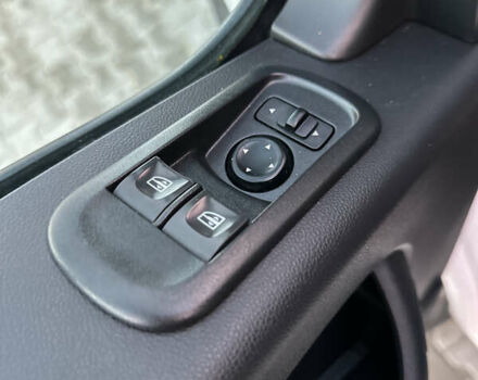 Білий Рено Мастєр, об'ємом двигуна 2.3 л та пробігом 171 тис. км за 18800 $, фото 24 на Automoto.ua