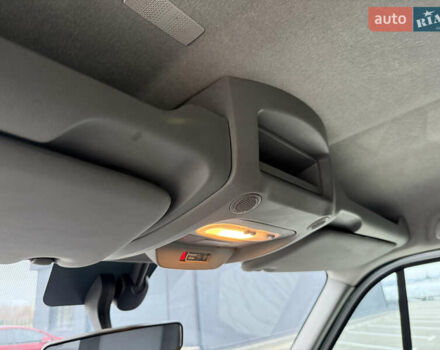 Білий Рено Мастєр, об'ємом двигуна 2.3 л та пробігом 98 тис. км за 27300 $, фото 49 на Automoto.ua