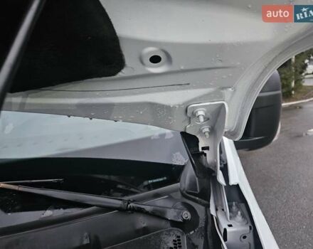 Белый Рено Мастер, объемом двигателя 2.3 л и пробегом 184 тыс. км за 18300 $, фото 72 на Automoto.ua