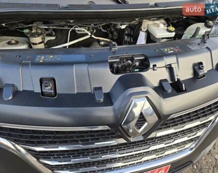 Белый Рено Мастер, объемом двигателя 2.3 л и пробегом 179 тыс. км за 18900 $, фото 47 на Automoto.ua