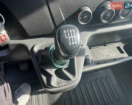 Білий Рено Мастєр, об'ємом двигуна 2.3 л та пробігом 187 тис. км за 21800 $, фото 46 на Automoto.ua