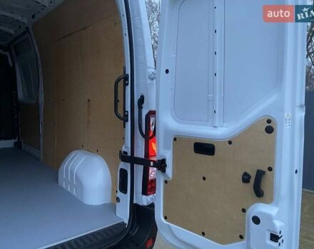 Білий Рено Мастєр, об'ємом двигуна 2.3 л та пробігом 181 тис. км за 21897 $, фото 17 на Automoto.ua