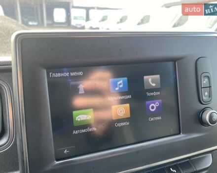 Белый Рено Мастер, объемом двигателя 2.3 л и пробегом 138 тыс. км за 18850 $, фото 43 на Automoto.ua