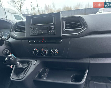 Белый Рено Мастер, объемом двигателя 2.3 л и пробегом 36 тыс. км за 25600 $, фото 45 на Automoto.ua