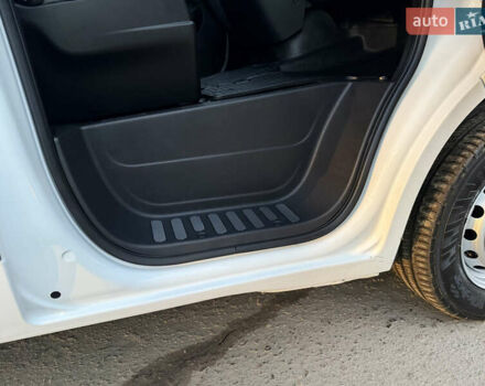 Белый Рено Мастер, объемом двигателя 0 л и пробегом 252 тыс. км за 18800 $, фото 41 на Automoto.ua