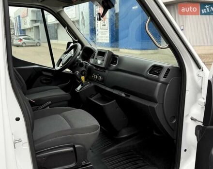 Білий Рено Мастєр, об'ємом двигуна 2.3 л та пробігом 201 тис. км за 17200 $, фото 21 на Automoto.ua