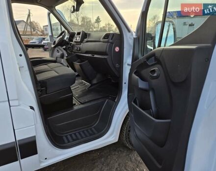 Белый Рено Мастер, объемом двигателя 2.3 л и пробегом 179 тыс. км за 18900 $, фото 54 на Automoto.ua