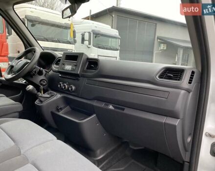 Білий Рено Мастєр, об'ємом двигуна 2.3 л та пробігом 245 тис. км за 17750 $, фото 34 на Automoto.ua