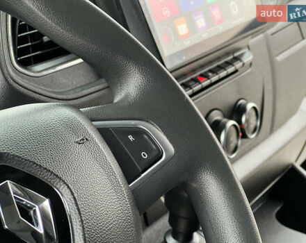 Белый Рено Мастер, объемом двигателя 2.3 л и пробегом 233 тыс. км за 17900 $, фото 94 на Automoto.ua