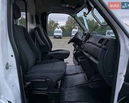 Белый Рено Мастер, объемом двигателя 2.3 л и пробегом 223 тыс. км за 17200 $, фото 19 на Automoto.ua