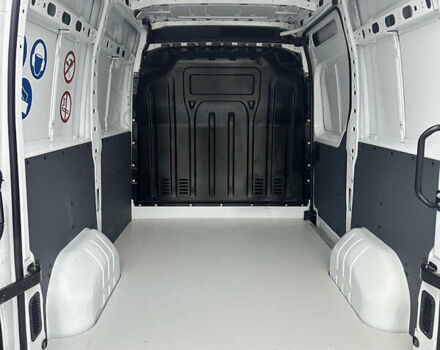 Белый Рено Мастер, объемом двигателя 2.3 л и пробегом 240 тыс. км за 18500 $, фото 102 на Automoto.ua