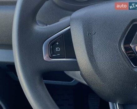 Білий Рено Мастєр, об'ємом двигуна 2.3 л та пробігом 218 тис. км за 19999 $, фото 41 на Automoto.ua