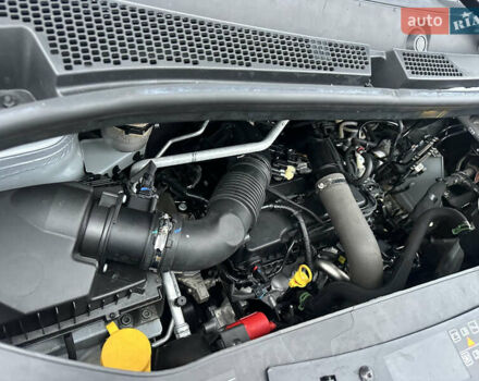 Белый Рено Мастер, объемом двигателя 2.3 л и пробегом 36 тыс. км за 25600 $, фото 17 на Automoto.ua