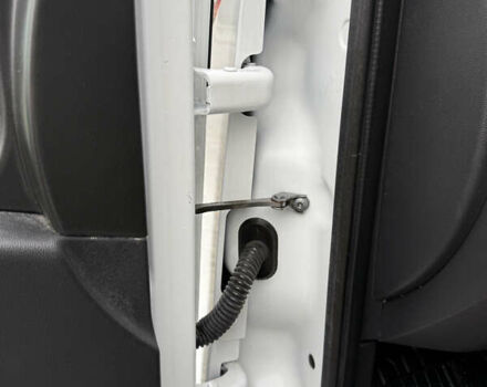 Білий Рено Мастєр, об'ємом двигуна 2.3 л та пробігом 98 тис. км за 27300 $, фото 45 на Automoto.ua